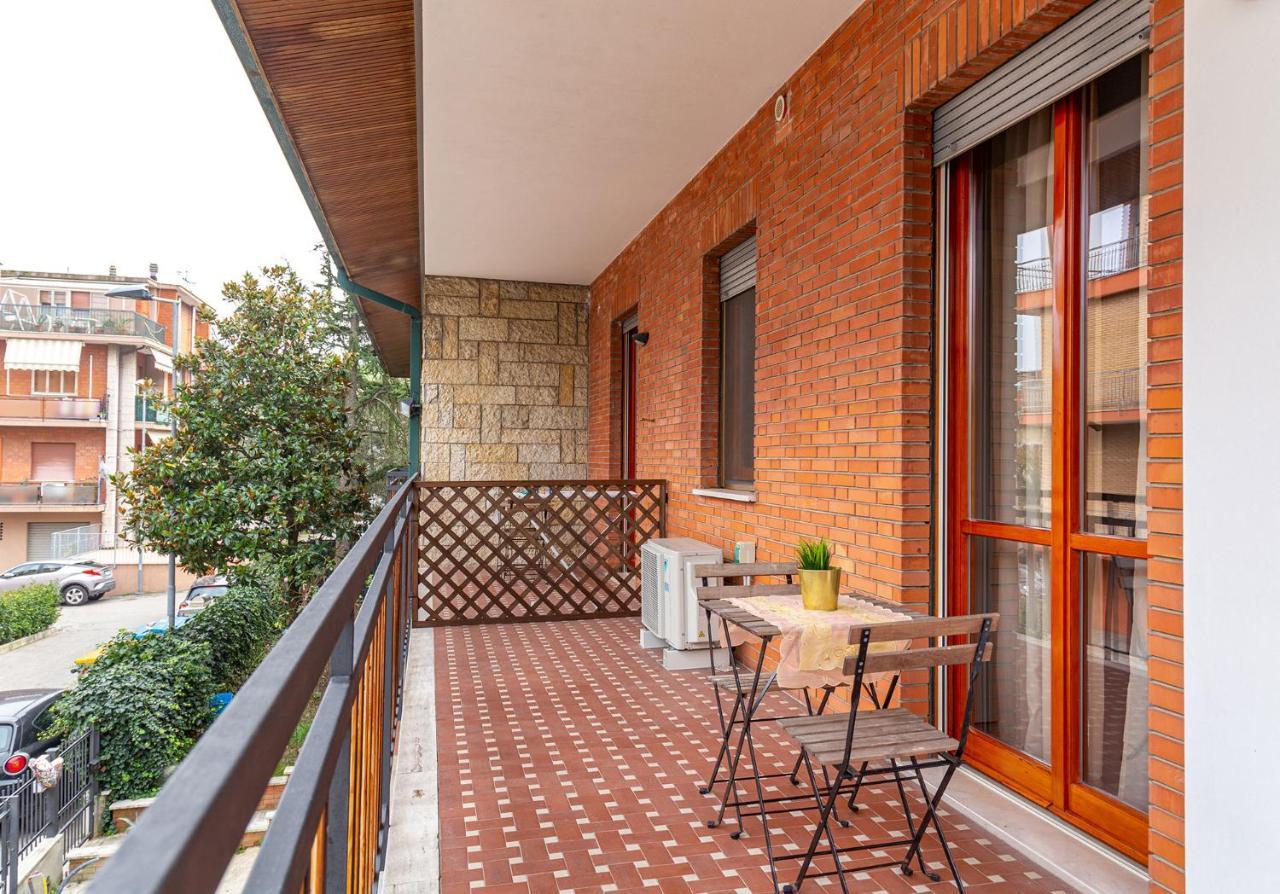 B&B Villa Montreux Rimini Exterior foto
