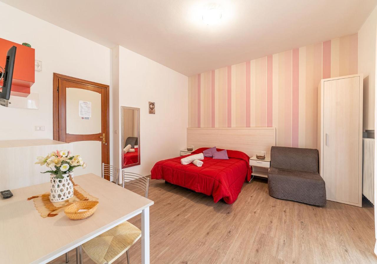B&B Villa Montreux Rimini Exterior foto